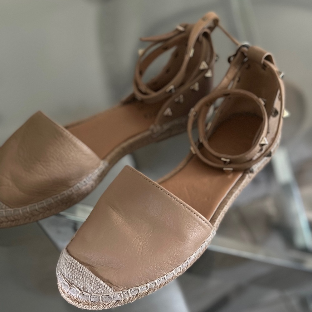 L'idea by lori Studded leather Espadrilles Tan Espadrille Flats Shoes size 39